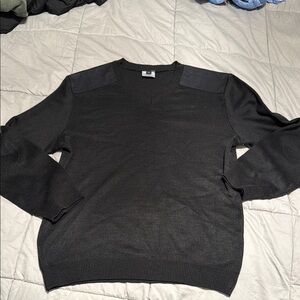 United airlines CSA uniform Women’s  Black Sweater large